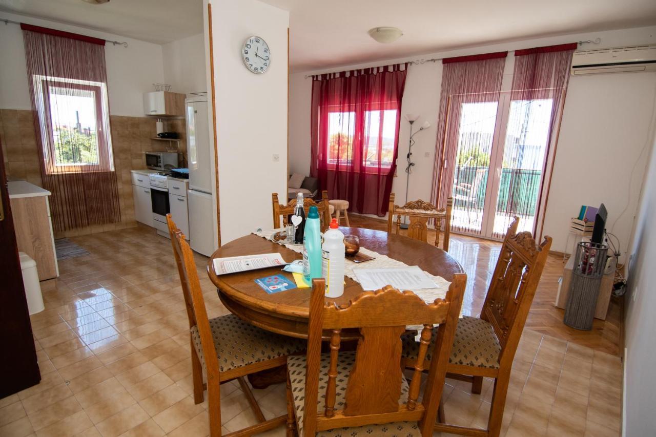 Apartmani Ivana 2 Kastela Dış mekan fotoğraf