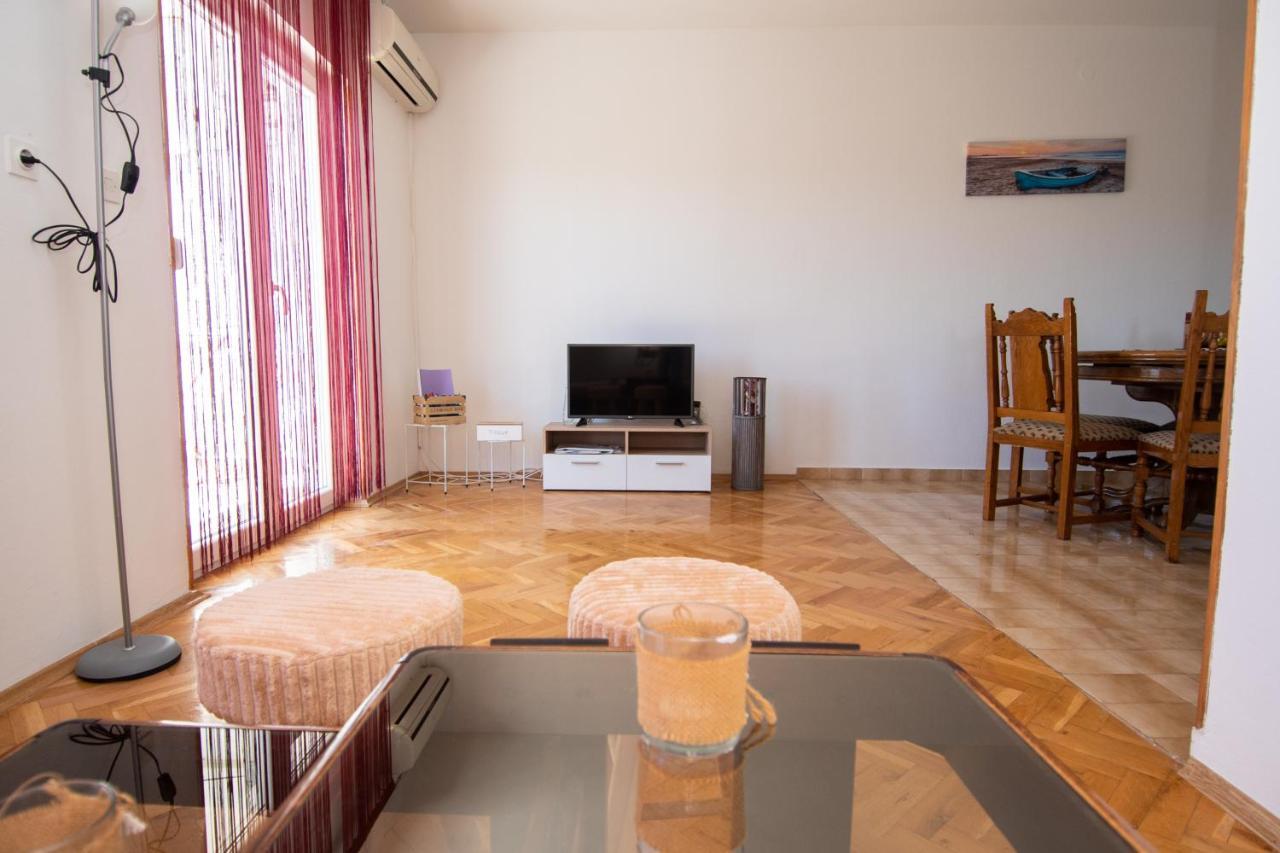 Apartmani Ivana 2 Kastela Dış mekan fotoğraf