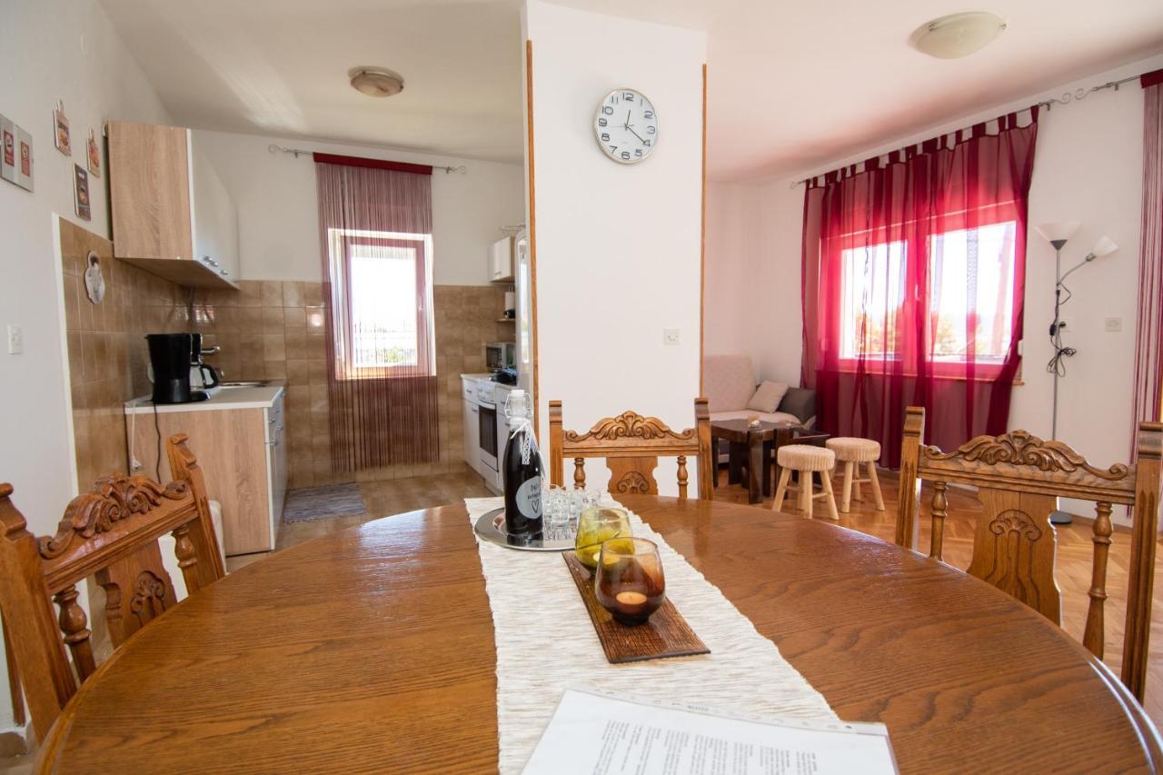 Apartmani Ivana 2 Kastela Dış mekan fotoğraf