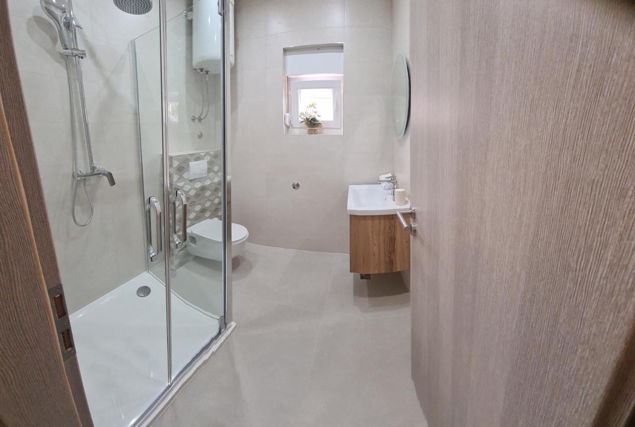 Apartmani Ivana 2 Kastela Dış mekan fotoğraf